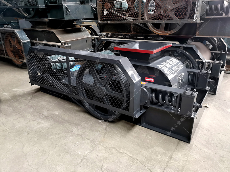 小型對輥破碎機生產線發(fā)貨圖片