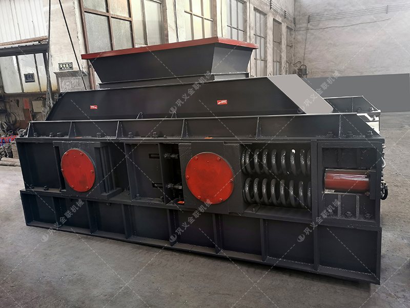 2PG1500x1000大型對輥式破碎機發貨圖片