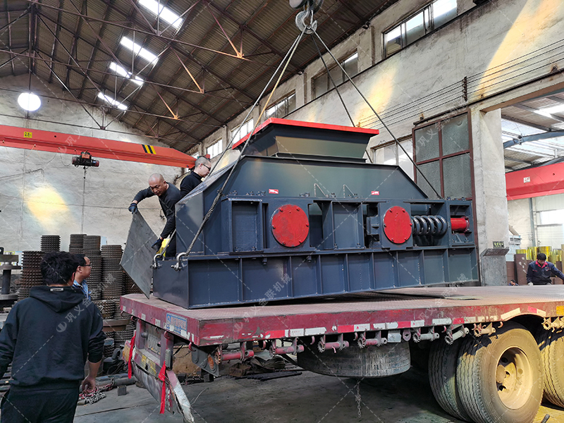 對(duì)輥破碎機(jī)的主要優(yōu)勢(shì)有哪些?選購(gòu)對(duì)輥破的注意事項(xiàng) 對(duì)輥破碎機(jī)的主要優(yōu)勢(shì)有哪些?選購(gòu)對(duì)輥破的注意事項(xiàng)